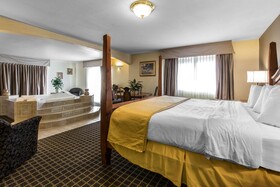 Quality Inn & Suites Silverthorne - Copper Mountain