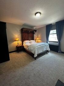Silverton Mountain Manor