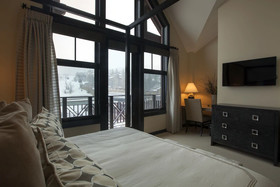 Capitol Peak Lodge Condominiums