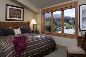 Capitol Peak Lodge Condominiums