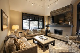 Capitol Peak Lodge Condominiums
