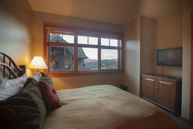 Capitol Peak Lodge Condominiums