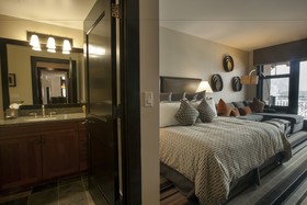 Capitol Peak Lodge Condominiums