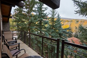 The Crestwood Condominiums