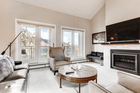 Woodrun Place, a Destination by Hyatt Residence