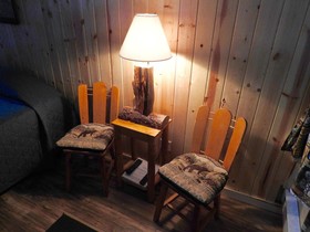 Foothills Lodge and Cabins