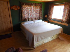 Foothills Lodge and Cabins