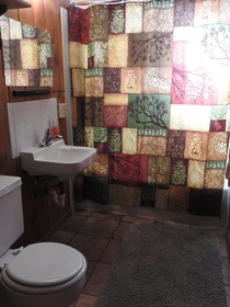Foothills Lodge and Cabins