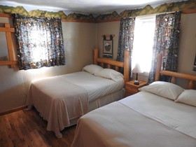 Foothills Lodge and Cabins