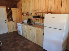 Foothills Lodge and Cabins