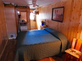 Foothills Lodge and Cabins