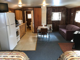Grandview Cabins & RV Resort