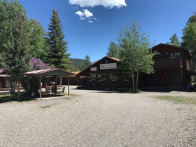 Grandview Cabins & RV Resort