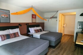 LOGE Wolf Creek