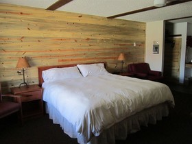 Wolf Creek Ranch Ski Lodge