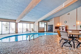Bronze Tree Condominiums