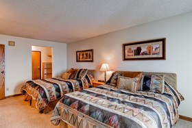 Bronze Tree Condominiums