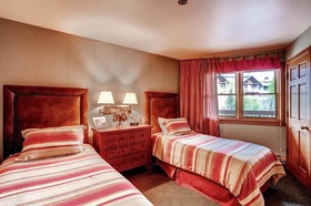 Chateau Chamonix by Steamboat Resorts