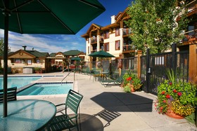 EagleRidge Lodge & Townhomes