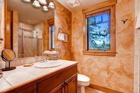 EagleRidge Lodge & Townhomes