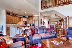 EagleRidge Lodge & Townhomes