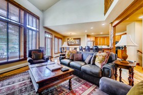 EagleRidge Lodge & Townhomes