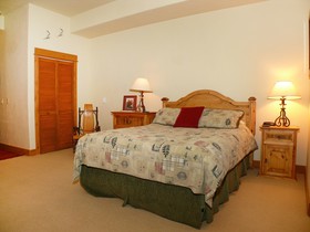 EagleRidge Lodge & Townhomes