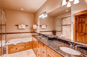 EagleRidge Lodge & Townhomes