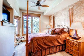 EagleRidge Lodge & Townhomes