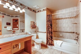 EagleRidge Lodge & Townhomes