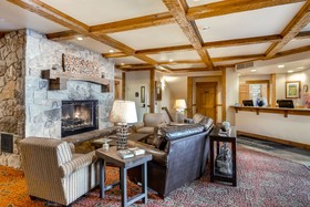 EagleRidge Lodge & Townhomes