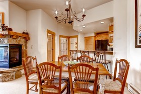 EagleRidge Lodge & Townhomes