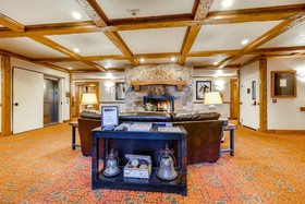 EagleRidge Lodge & Townhomes