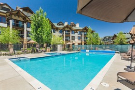 EagleRidge Lodge & Townhomes