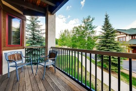 EagleRidge Lodge & Townhomes