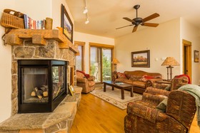 EagleRidge Lodge & Townhomes