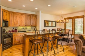 EagleRidge Lodge & Townhomes