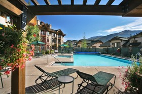 EagleRidge Lodge & Townhomes