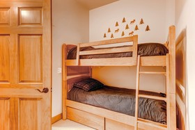 EagleRidge Lodge & Townhomes