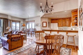 EagleRidge Lodge & Townhomes