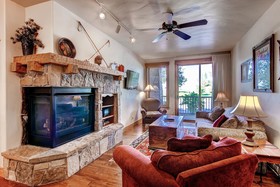 EagleRidge Lodge & Townhomes