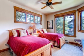EagleRidge Lodge & Townhomes
