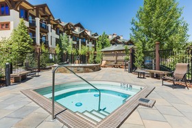 EagleRidge Lodge & Townhomes