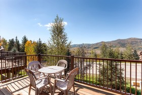 EagleRidge Lodge & Townhomes