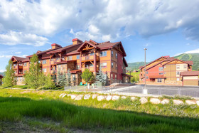 First Tracks by Wyndham Vacation Rentals