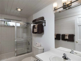 Kristin Chalet