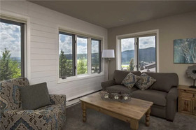 Kristin Chalet