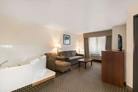 Quality Inn & Suites