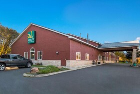Quality Inn & Suites