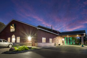 Quality Inn & Suites